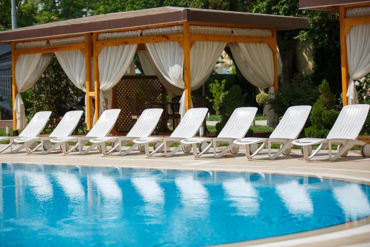Lotte City Hotels Tashkent Palace Exterior photo