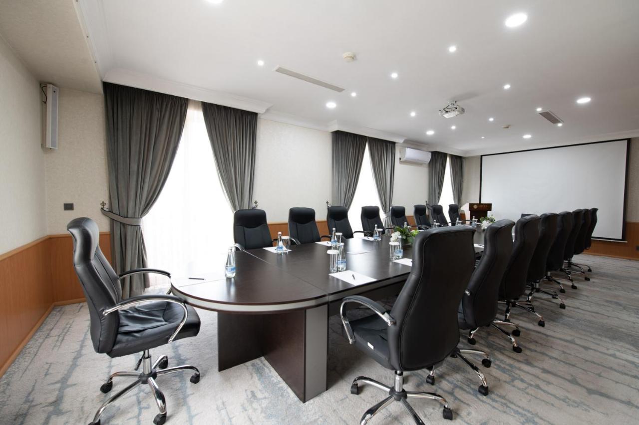 Lotte City Hotels Tashkent Palace Exterior photo