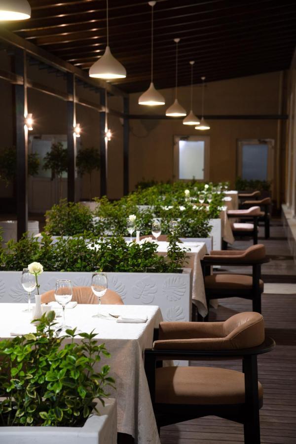 Lotte City Hotels Tashkent Palace Exterior photo