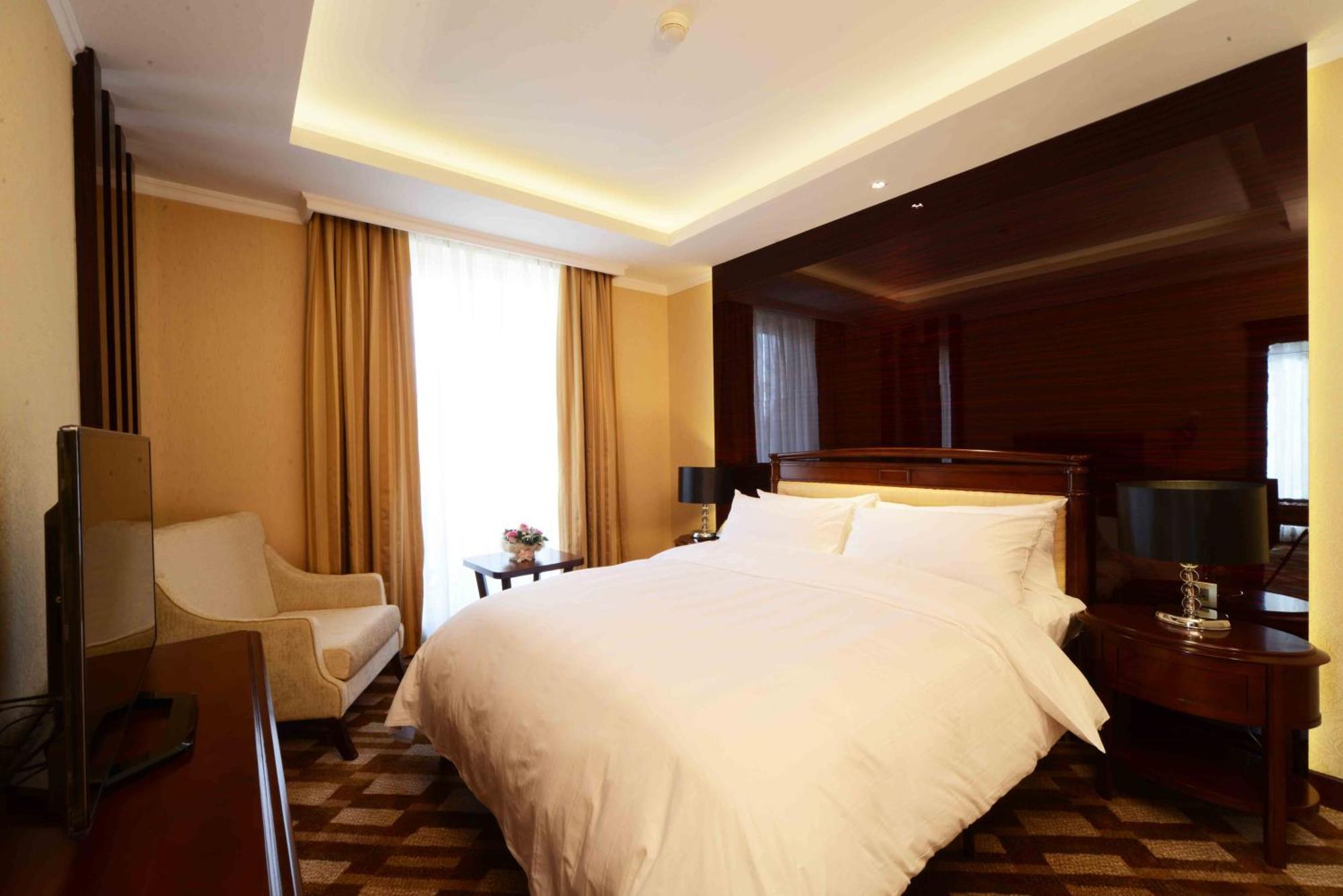 Lotte City Hotels Tashkent Palace Exterior photo