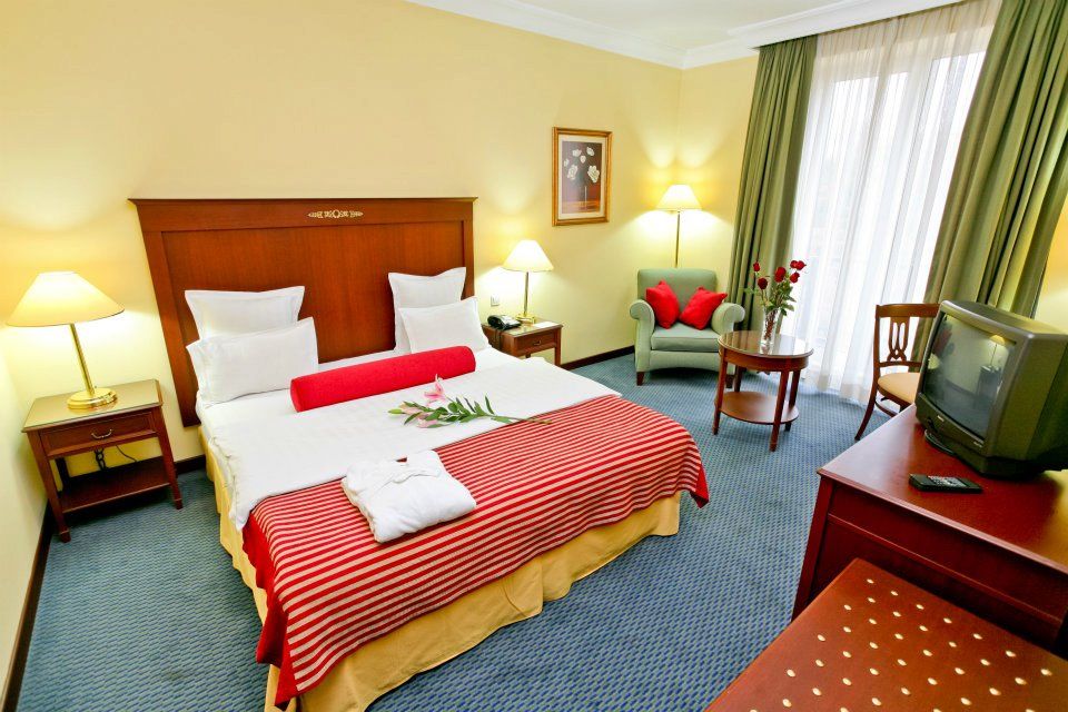Lotte City Hotels Tashkent Palace Exterior photo