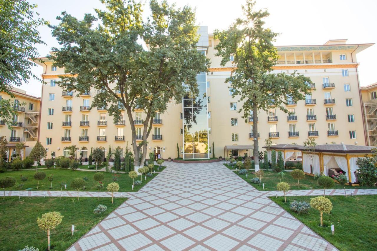 Lotte City Hotels Tashkent Palace Exterior photo