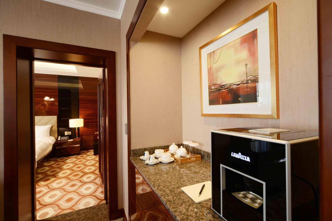 Lotte City Hotels Tashkent Palace Exterior photo